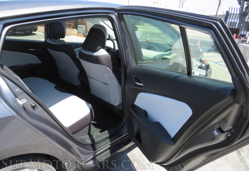 2022 Toyota Prius - Image 24