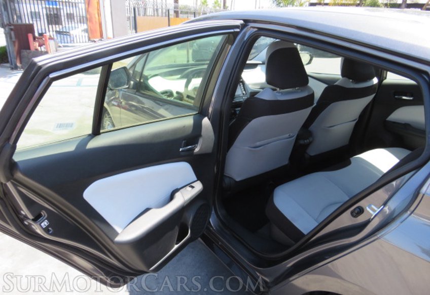 2022 Toyota Prius - Image 23