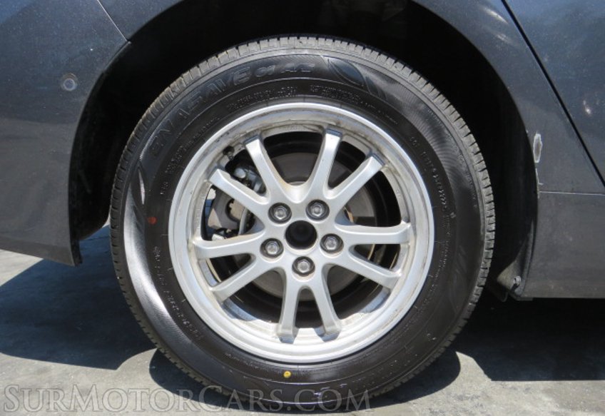 2022 Toyota Prius - Image 18