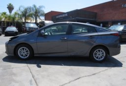 2022 Toyota Prius - Image 11