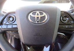 2022 Toyota Prius - Image 34