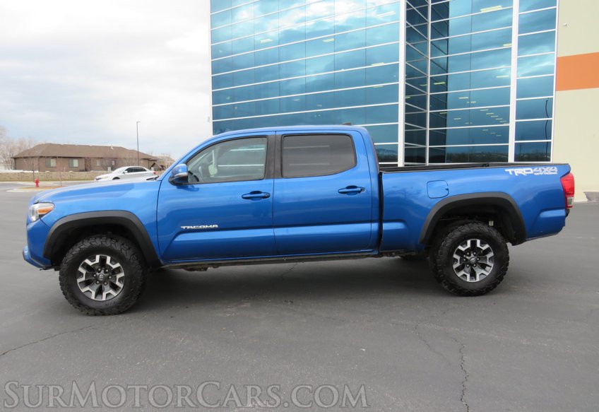 2017 Toyota Tacoma - Image 10