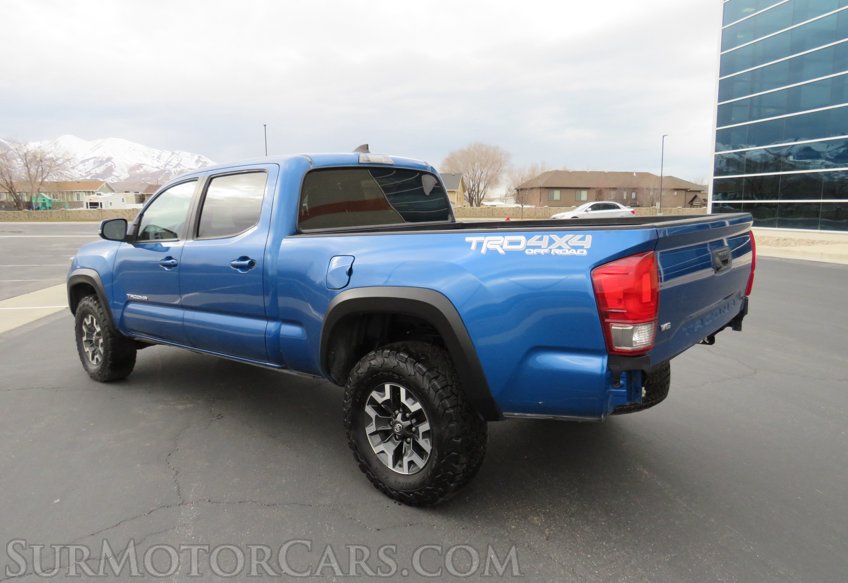 2017 Toyota Tacoma - Image 8