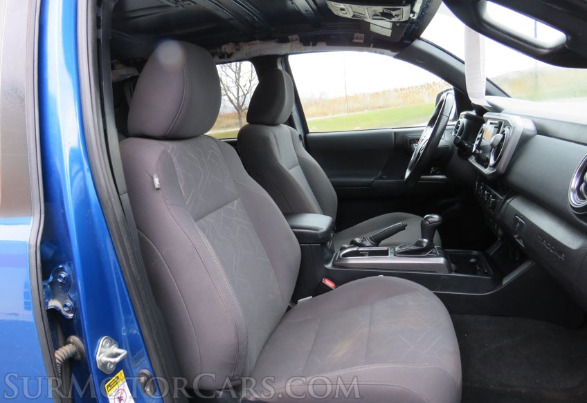 2017 Toyota Tacoma - Image 34