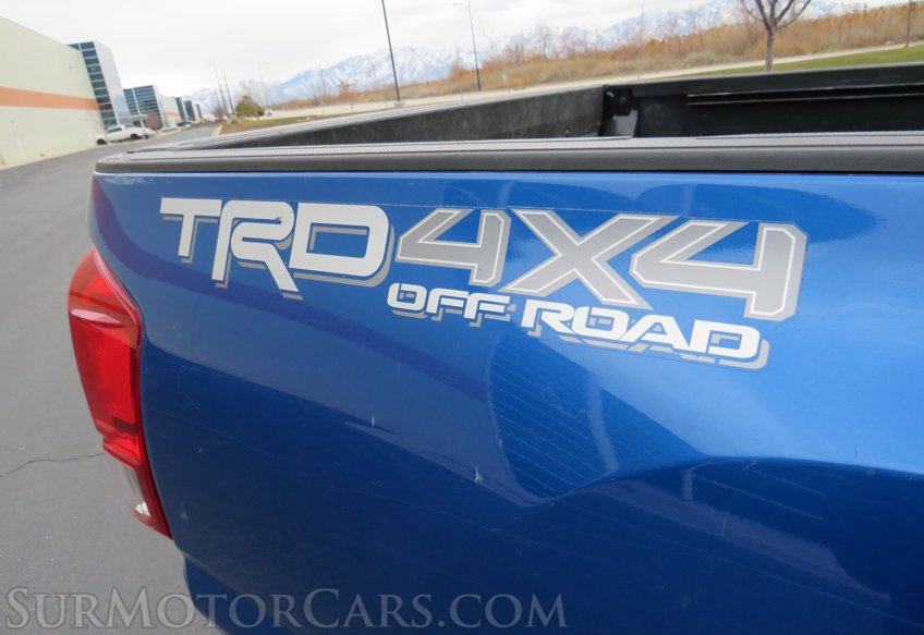 2017 Toyota Tacoma - Image 18