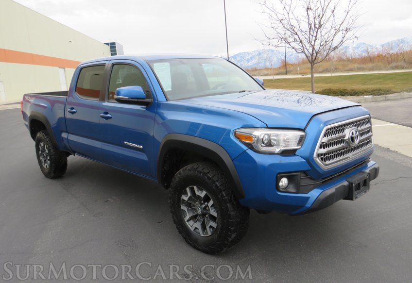 2017 Toyota Tacoma - Image 3