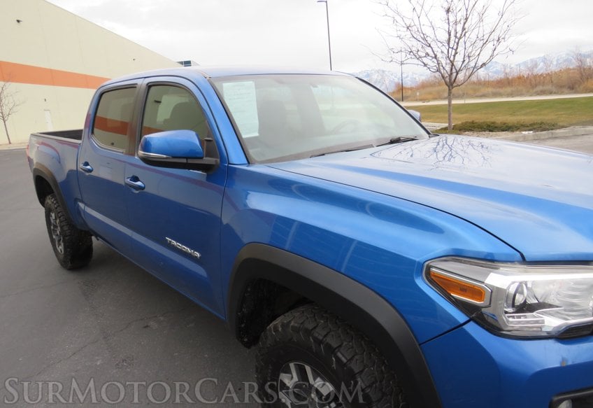 2017 Toyota Tacoma - Image 16