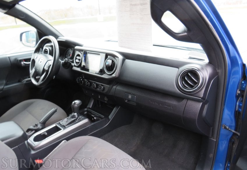 2017 Toyota Tacoma - Image 32