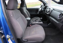 2017 Toyota Tacoma - Image 35