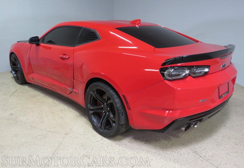 2019 Chevrolet Camaro - Image 7