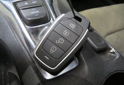 2019 Chevrolet Camaro - Image 33