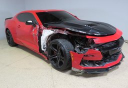 2019 Chevrolet Camaro - Image 2