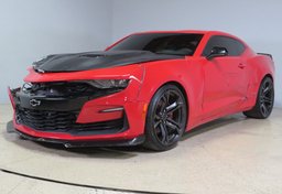 2019 Chevrolet Camaro - Image 3
