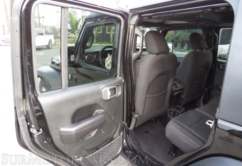 2018 Jeep Wrangler Unlimited - Image 20