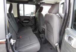 2018 Jeep Wrangler Unlimited - Image 23