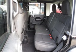 2018 Jeep Wrangler Unlimited - Image 22