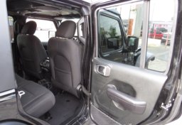 2018 Jeep Wrangler Unlimited - Image 21