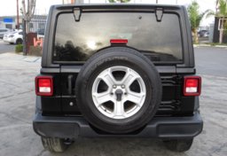 2018 Jeep Wrangler Unlimited - Image 11