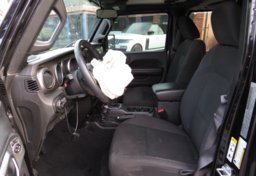 2018 Jeep Wrangler Unlimited - Image 16