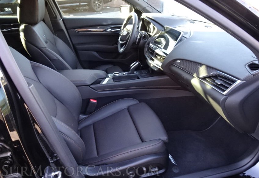 2020 Cadillac CT5-V - Image 25