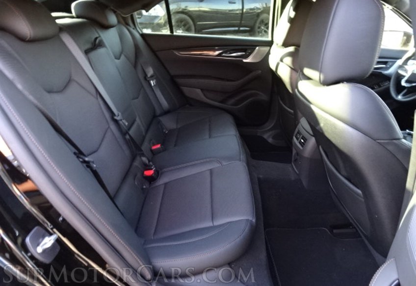 2020 Cadillac CT5-V - Image 32
