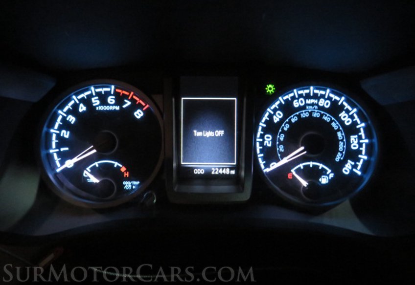 2020 Toyota Tacoma 4WD - Image 38