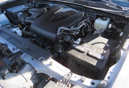 2020 Toyota Tacoma 4WD - Image 50