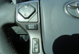 2020 Toyota Tacoma 4WD - Image 33