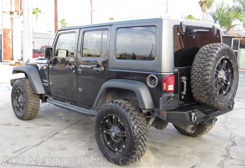2015 Jeep Wrangler Unlimited - Image 7