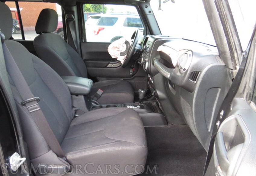 2015 Jeep Wrangler Unlimited - Image 26