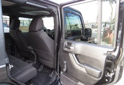 2015 Jeep Wrangler Unlimited - Image 29