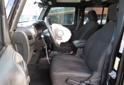 2015 Jeep Wrangler Unlimited - Image 25