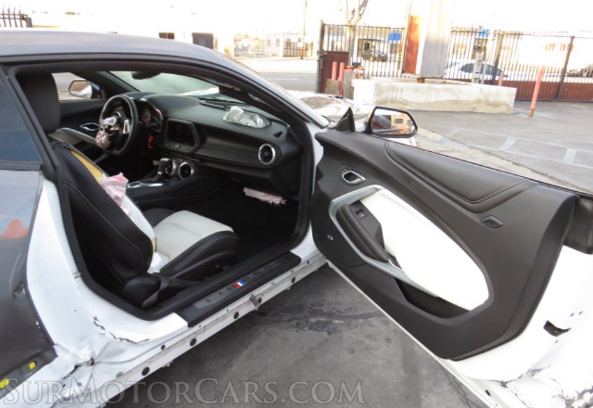 2017 Chevrolet Camaro - Image 18