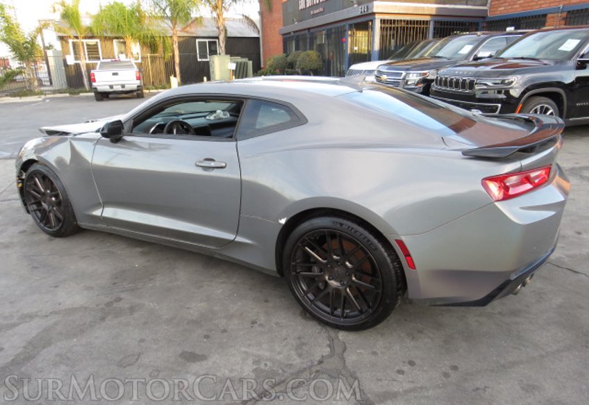 2017 Chevrolet Camaro - Image 9