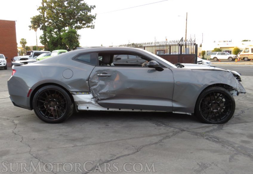 2017 Chevrolet Camaro - Image 6