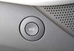 2017 Chevrolet Camaro - Image 36