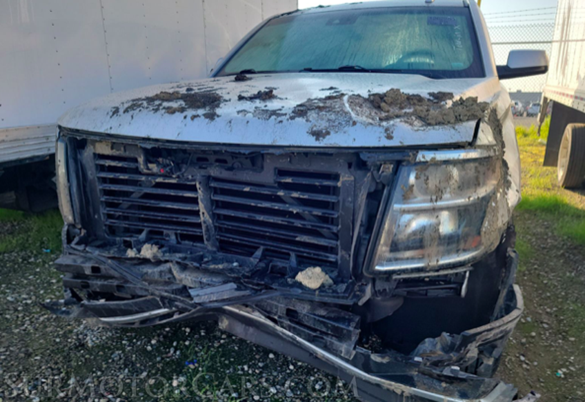 2019 Chevrolet Suburban - Image 2