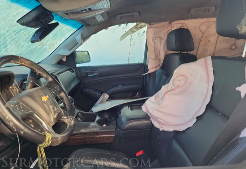 2019 Chevrolet Suburban - Image 7