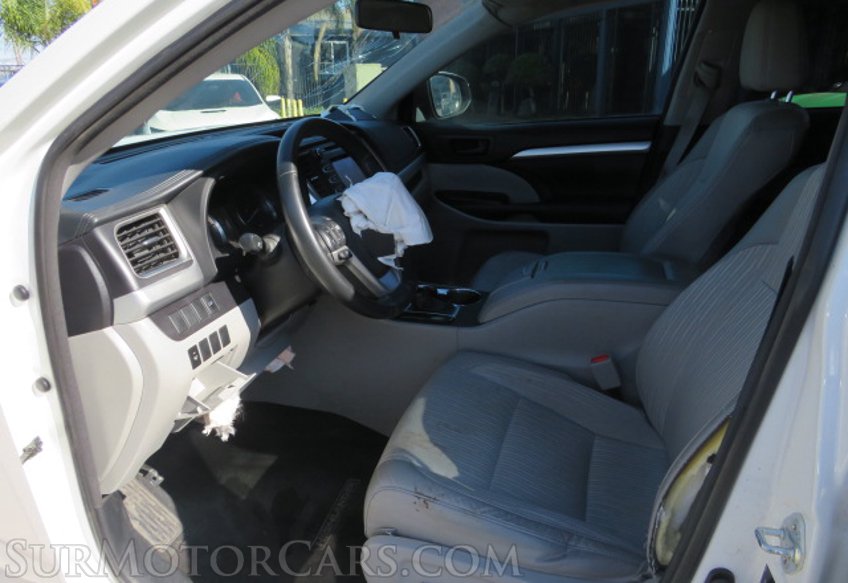 2015 Toyota Highlander - Image 27