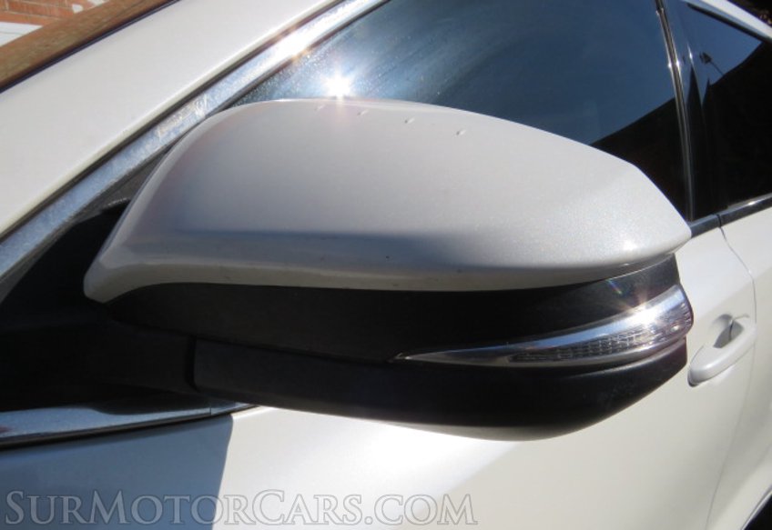 2015 Toyota Highlander - Image 16