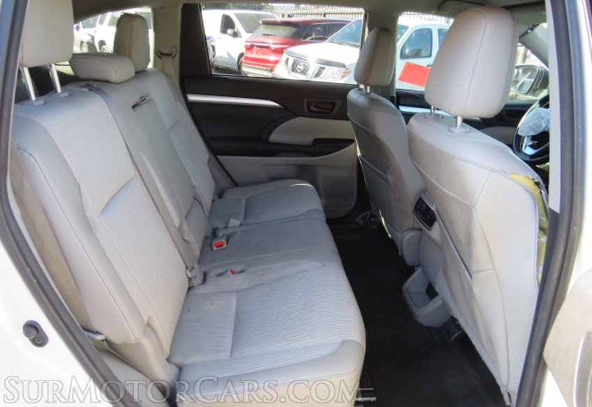2015 Toyota Highlander - Image 34