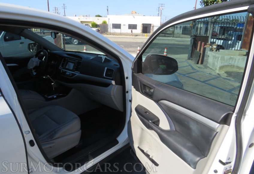 2015 Toyota Highlander - Image 24