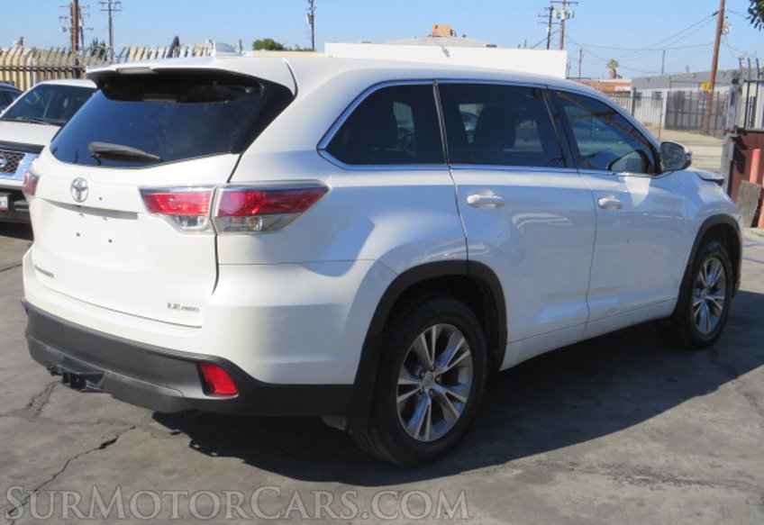 2015 Toyota Highlander - Image 9