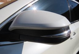 2015 Toyota Highlander - Image 16