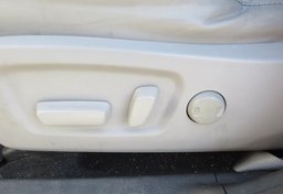 2015 Toyota Highlander - Image 46