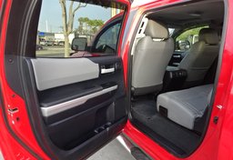 2014 Toyota Tundra  Truck - Image 30