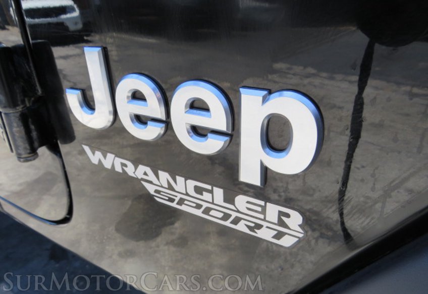 2020 Jeep Wrangler - Image 17
