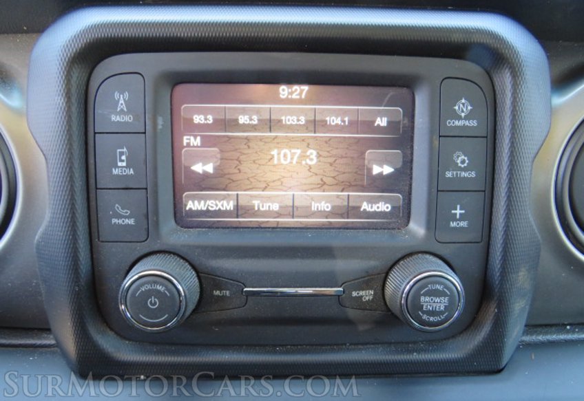 2020 Jeep Wrangler - Image 35