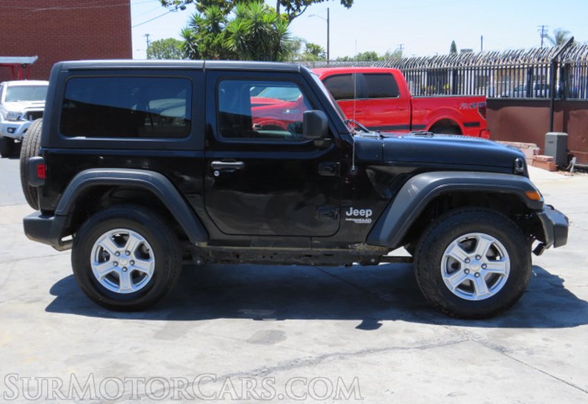 2020 Jeep Wrangler - Image 12