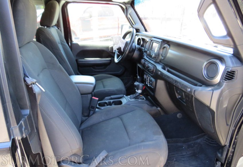 2020 Jeep Wrangler - Image 23